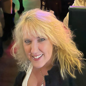 Meet your Posher, Lisa